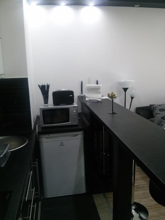 Feszek Apartman เดเบรตเซน ห้อง รูปภาพ